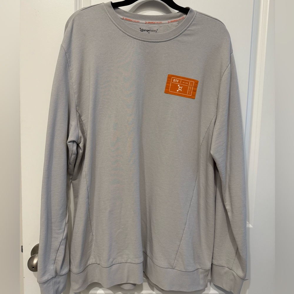 Orangetheory Fitness Light Gray Crewneck Sweater XL
(Unisex)